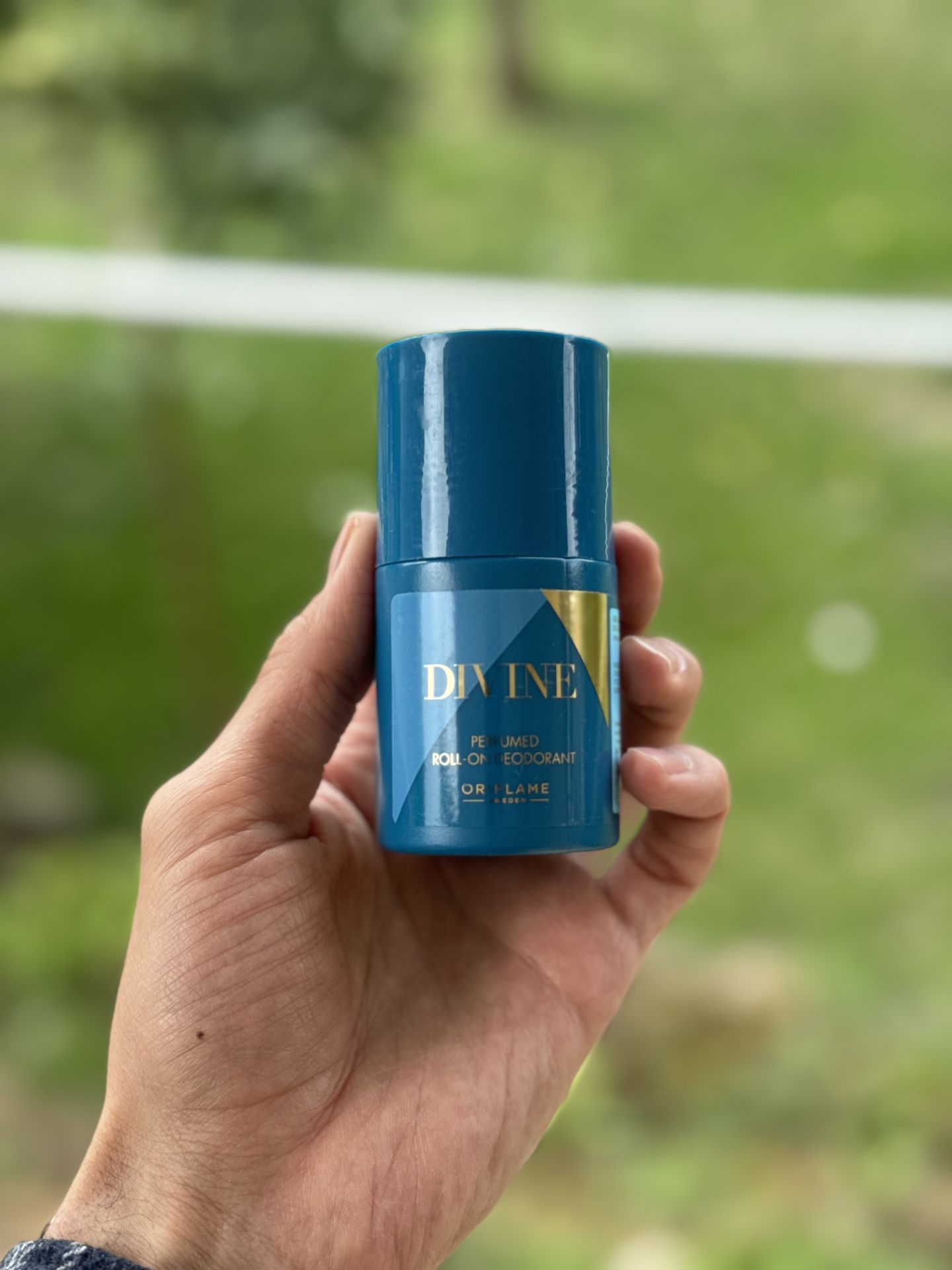 خرید دئودورانت رول آن اوریفلیم مدل Divine