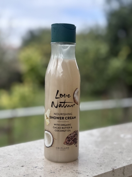 شامپو بدن فوم دار كاكائو و روغن نارگيل