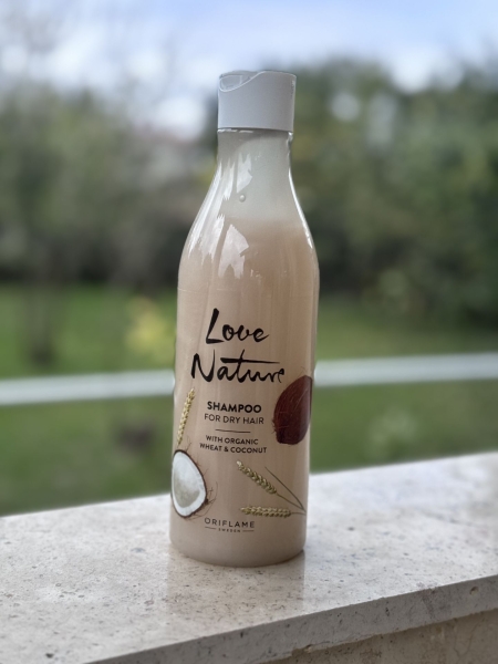 شامپو Love Nature اوریفلیم مخصوص موهای خشک با عصاره گندم و نارگیل ارگانیک