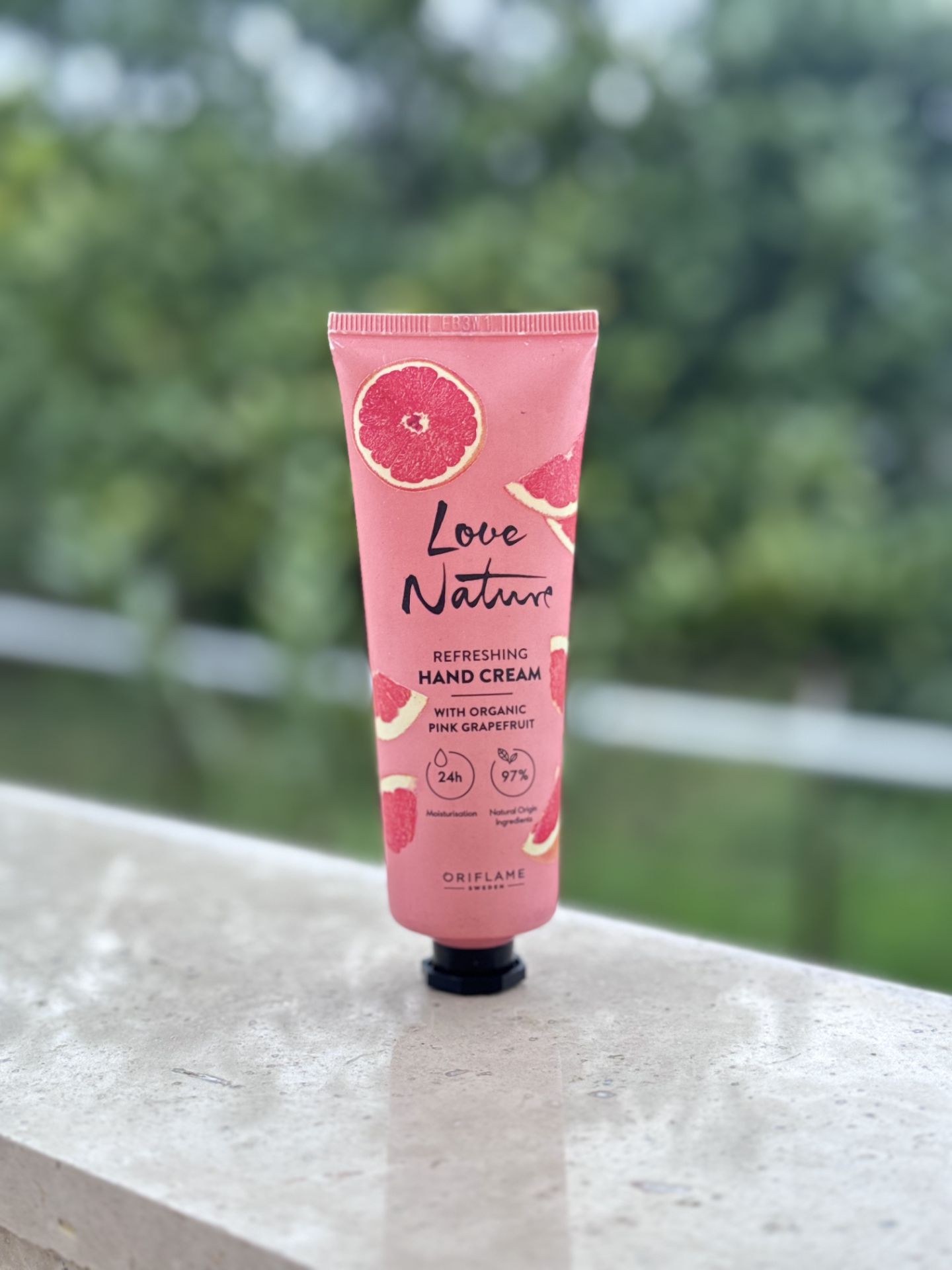 کرم مرطوب کننده دست اوریفلیم با عصاره گریپ فروت