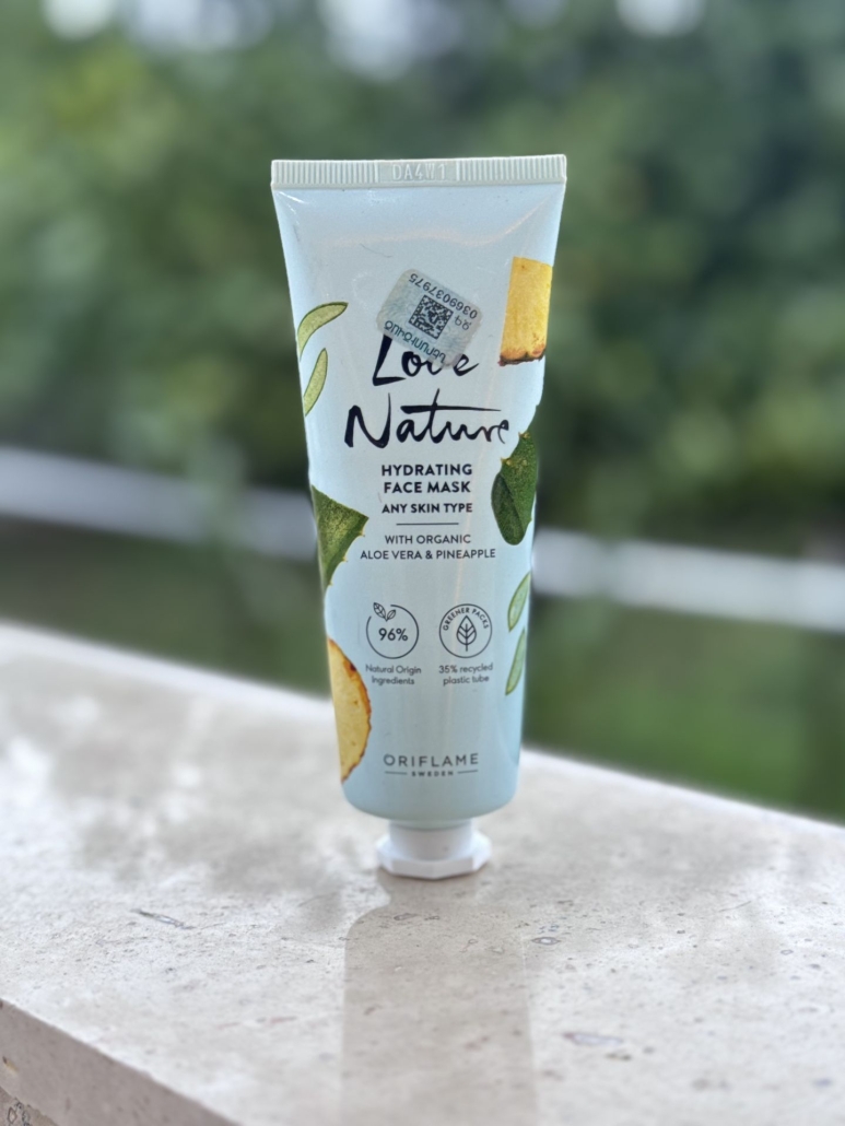 ژل شستشو صورت آلوورا و آناناس Love Nature