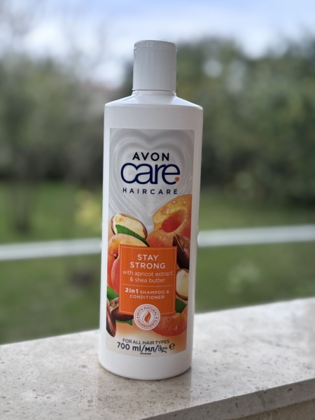 شامپو و نرم‌کننده طبیعی Avon Care | تقویت مو با زردآلو و شی‌باتر