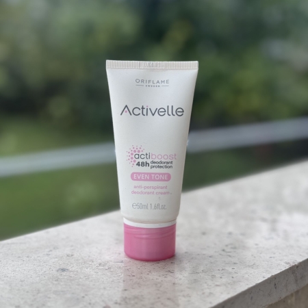 کرم دئودورانت ضدتعریق اوریفلیم: محافظت ۴۸ ساعته با اثر روشن‌کنندگی